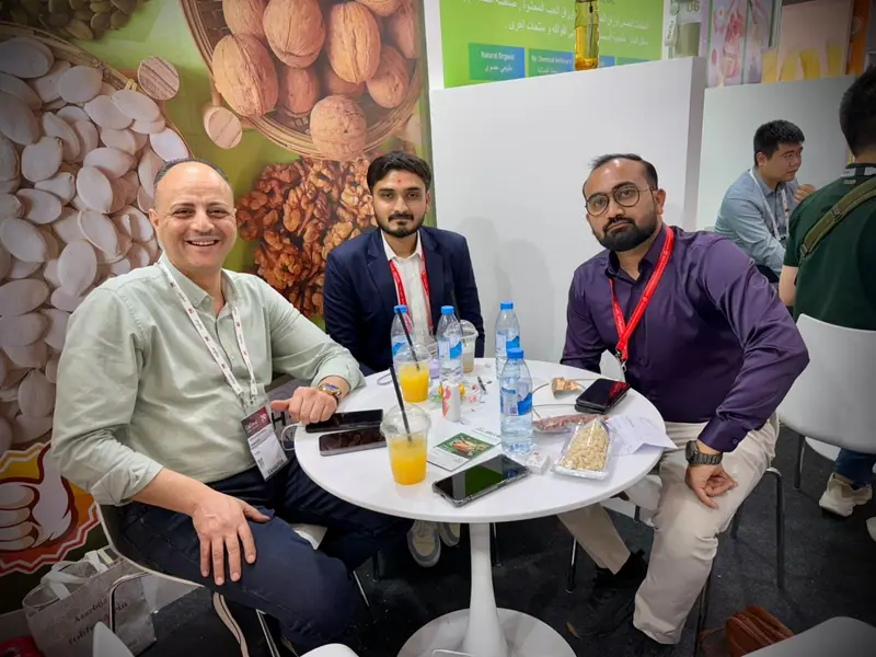 Meeting with a nut trader at a trade show