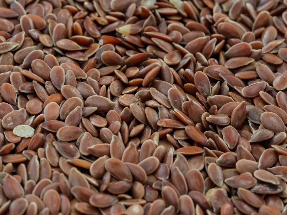 Close-up of brown flax seeds (linseed)