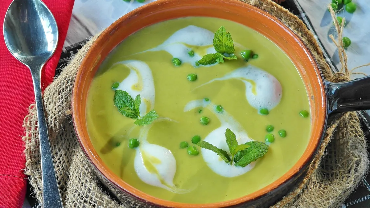pea soup made from split dried green peas