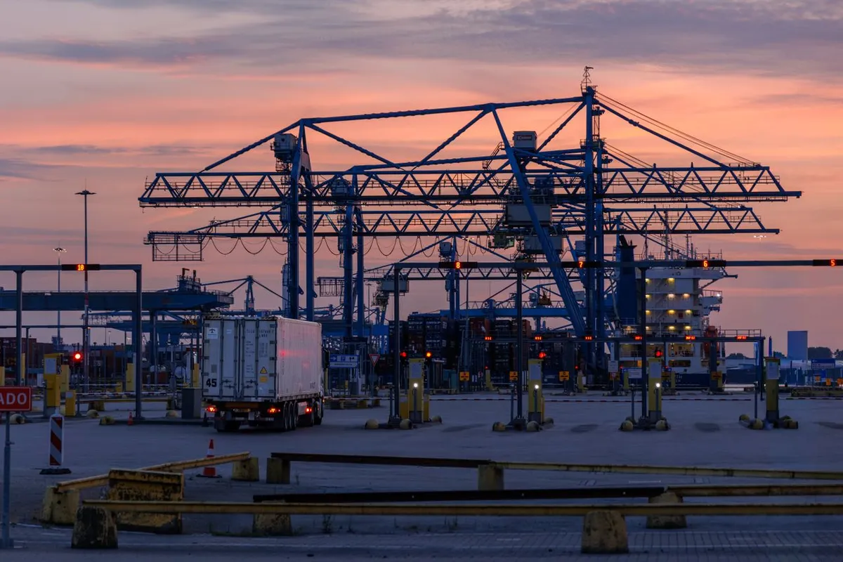 EU container port where imported food is checked